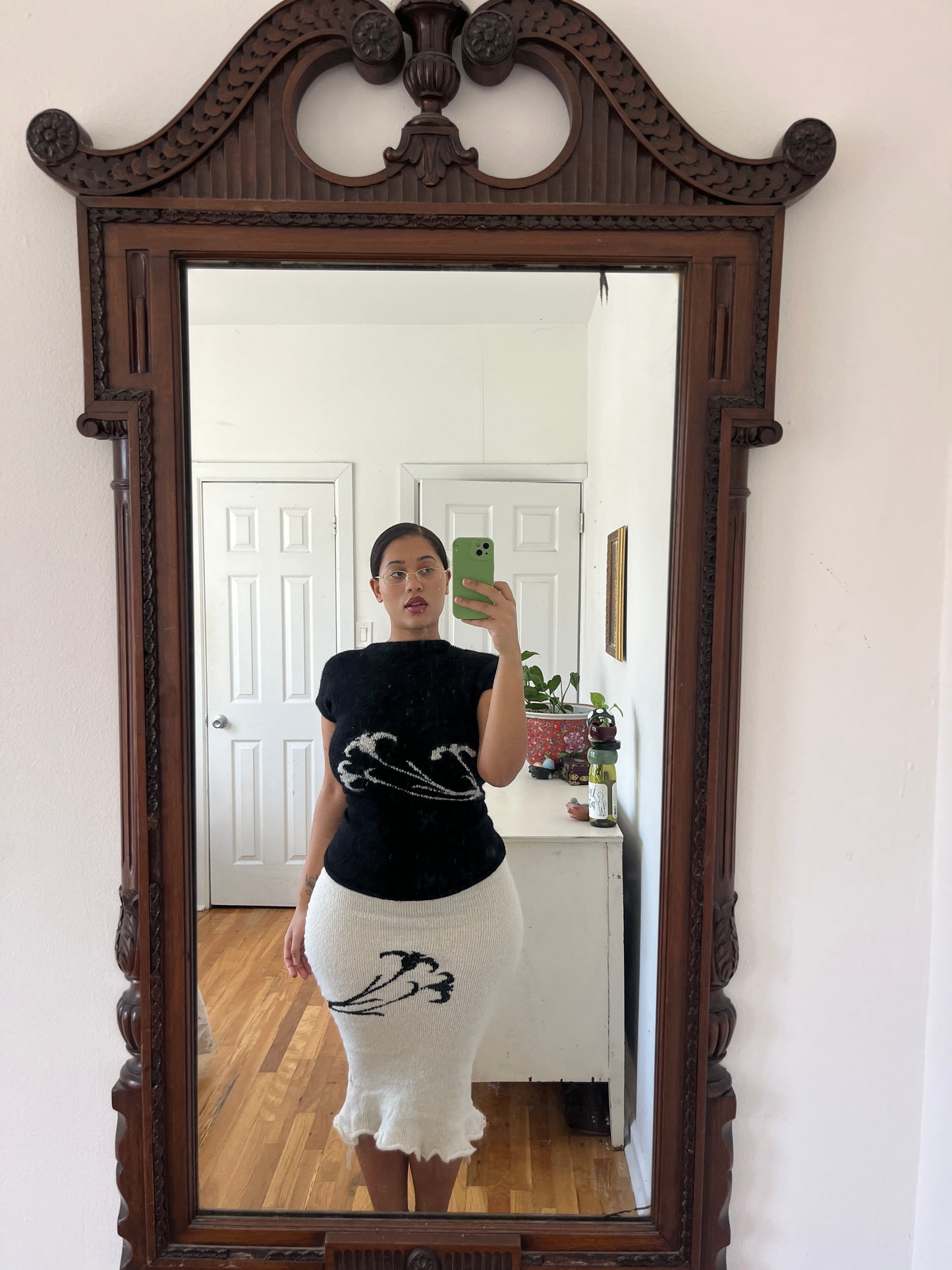Black & White Set